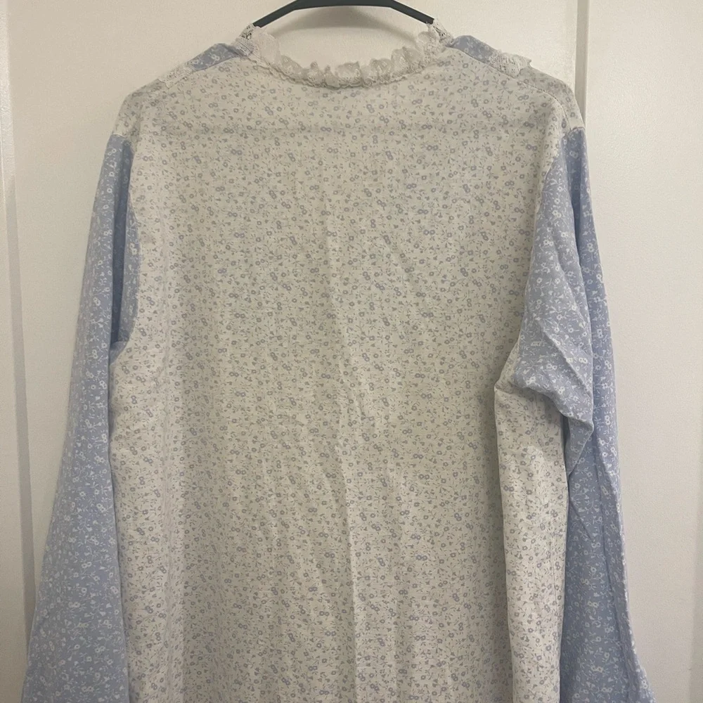 Vintage Blue Cottagecore GrandmaCore Floral Ruffle Nightgown‎